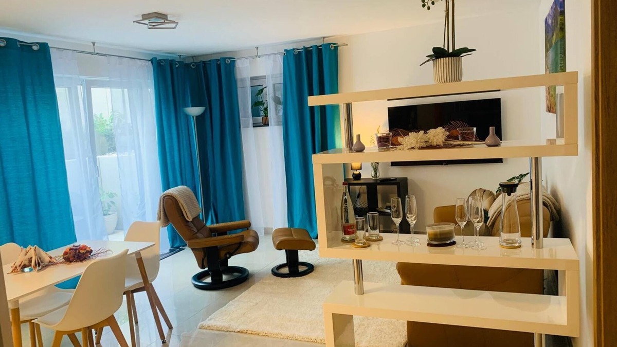 Grossheppach Apartment | Ferienwohnung- Weinstadt UG