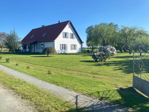 Ahrenshagen-Daskow Apartment | Ferienwohnung "Weitblick"