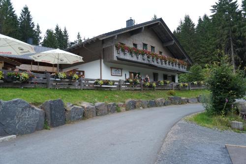 Masserberg Apartment | Ferienwohnung Werraquell Hütte
