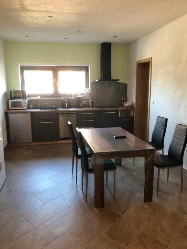 Treuen Apartment | Ferienwohnung Zeitler