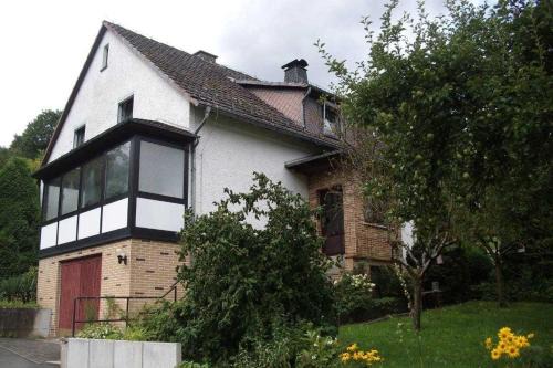 Schmittlotheim Apartment | Ferienwohnung "Zum Erlau"