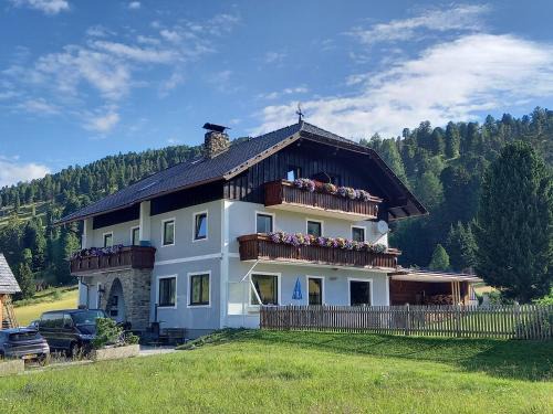 Thomatal Apartment | Ferienwohnungen Almsonne