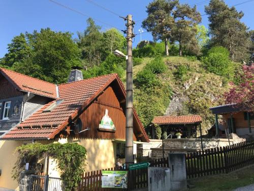 Rubeland Apartment | Ferienwohnungen Am Burgberg