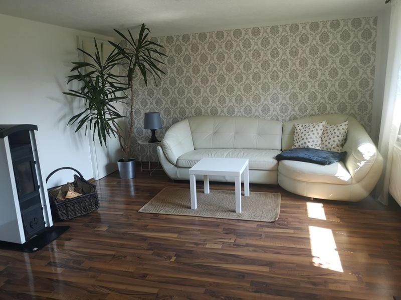 Thesenvitz Apartment | Ferienwohnungen Familie Jahn