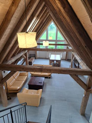 Huefingen Apartment | Ferienwohnungen Heuboden und Wohnstüble