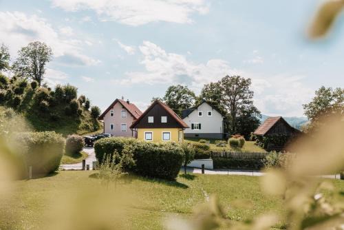 Leibnitz Apartment | Ferienwohnungen Karin am Seggauberg