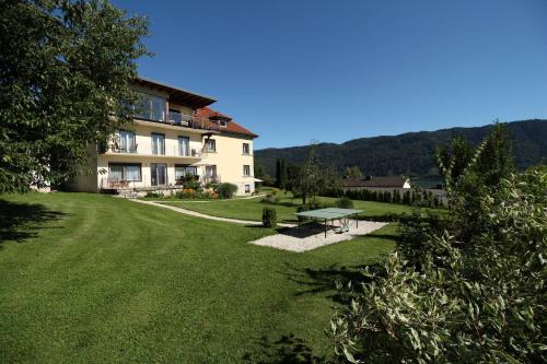 Sattendorf Apartment | Ferienwohnungen Kircher Villa Baudisch