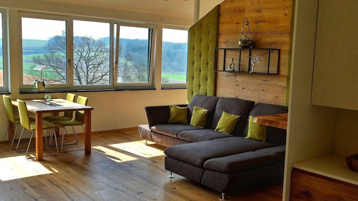 Sarling Apartment | Ferienwohnunggroßer Fensterfront und Panoramablick