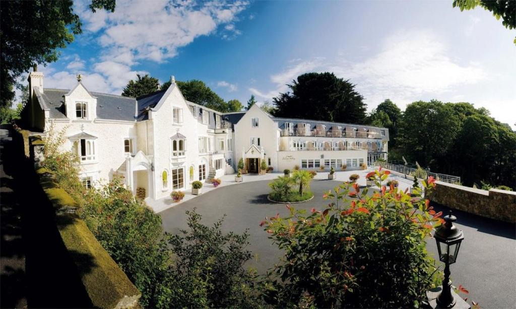 Fermain Bay Hotel | Fermain Valley Hotel