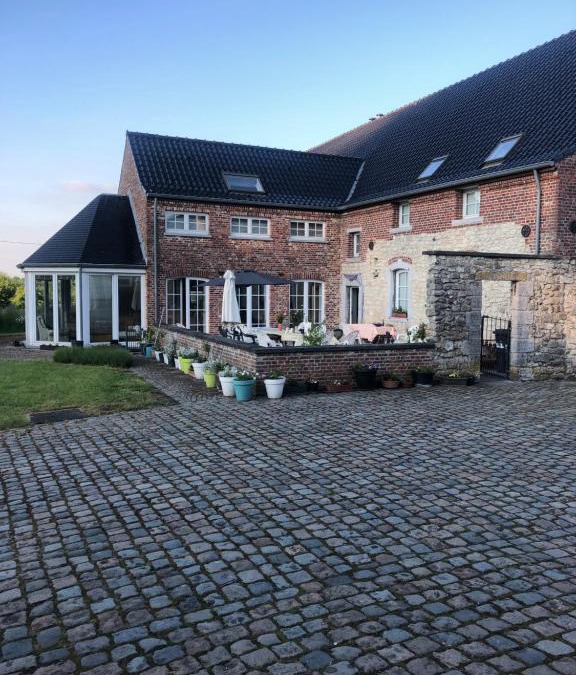 Chapelle-lez-Herlaimont Bed & Breakfast | Ferme d'Herlaimont