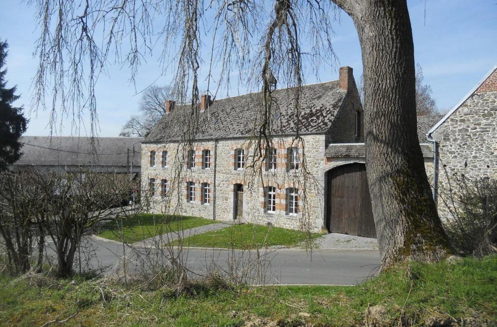 Bas-Lieu Bed & Breakfast | Ferme De Guersignies B&B