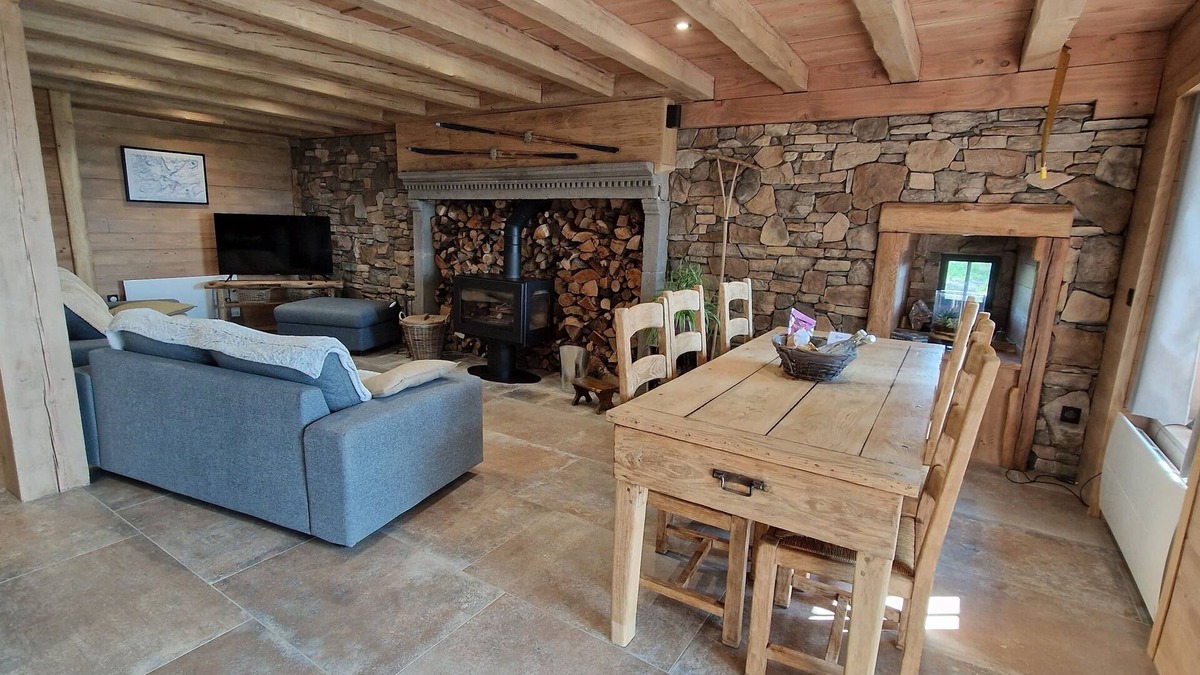 Besse-et-Saint-Anastaise Other | Ferme Auvergnate en Plein Cœur du Massif du Sancy