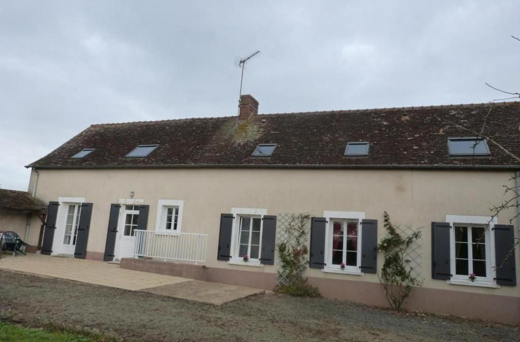 Vallon-sur-Gee House | Fermette rénovée avec terrasse, internet et garage près de Vallon-sur-Gée - FR-1-410-212