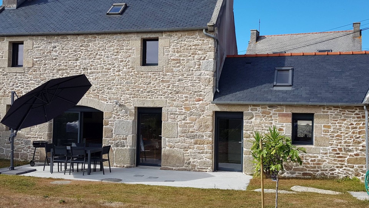 Plouguerneau House | Fermette Traditionnelle à Proximité du Bord de mer