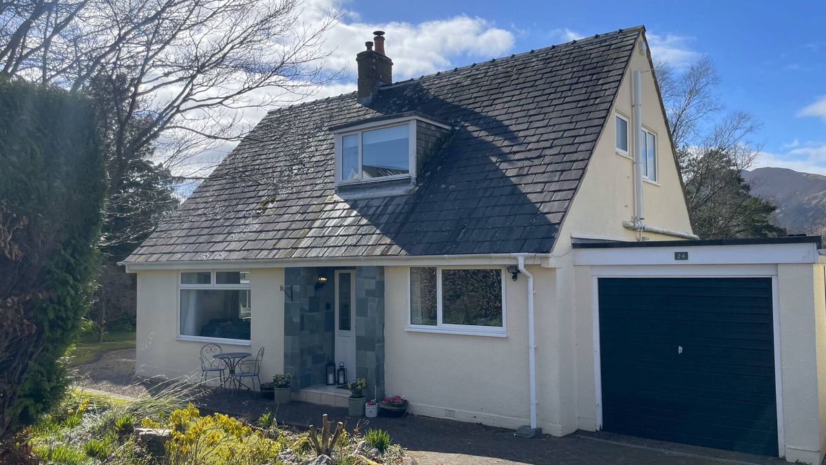 Portinscale House | Fern Cottage - a house that sleeps up to 7 guests in 4 bedrooms
