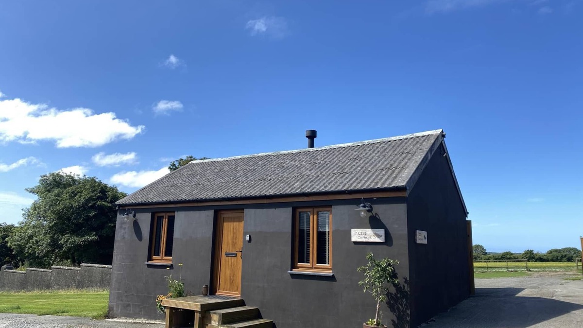 Tiers Cross Cottage | Fern Cottage - Luxurious 1 Bedroom - Blossom Farm