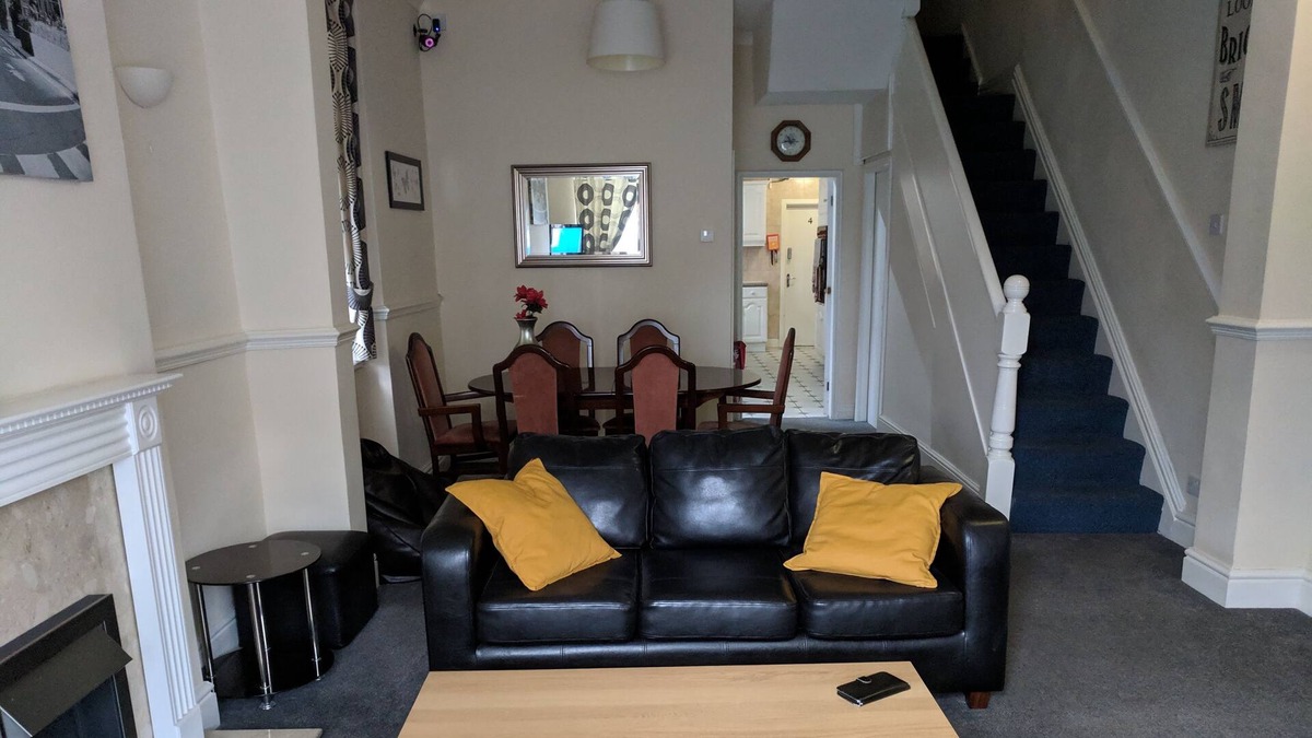 Preston House | Fern Lodge Serviced Accommodation