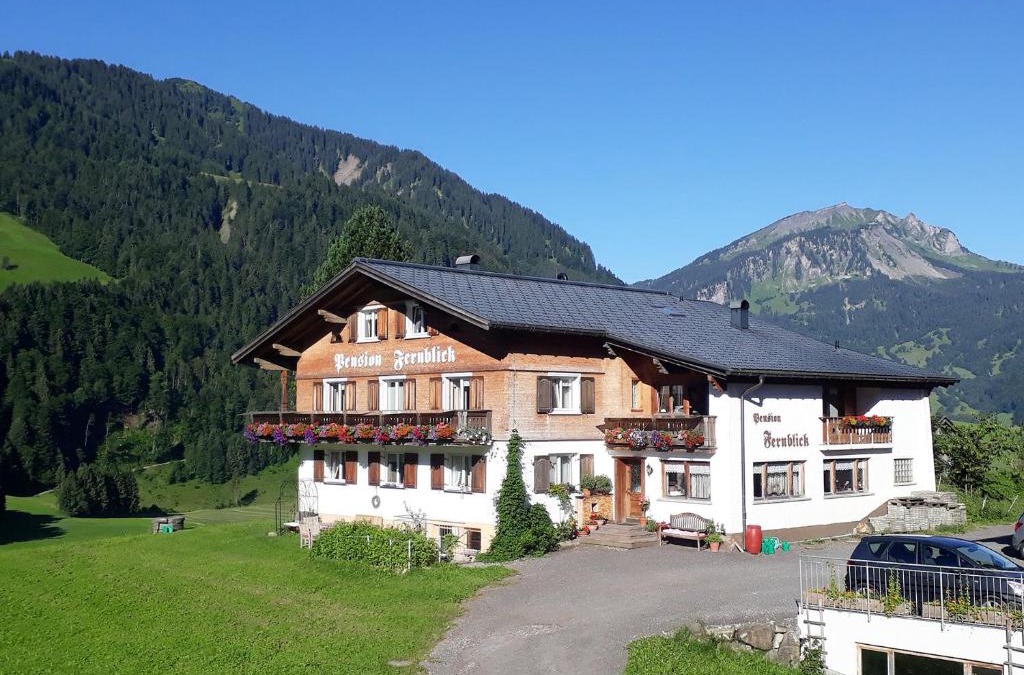 Schoppernau Bed & Breakfast | Fernblick Frühstückspension