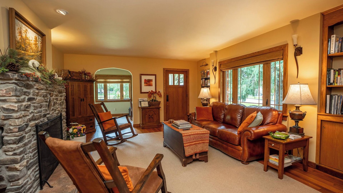 Addison Cottage | FERNWALK: 5-Star cottage that's soothing to the soul.