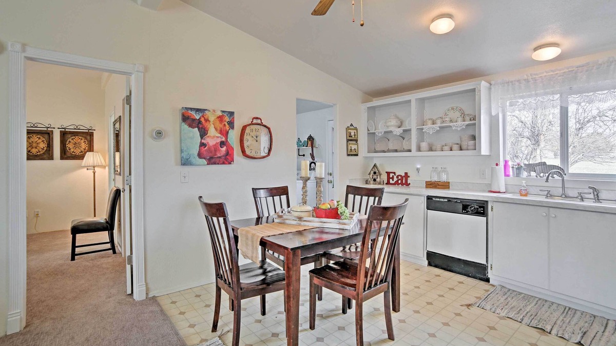 Ferron House | Ferron Home w/Porch & Mtn Views - Walk to Town