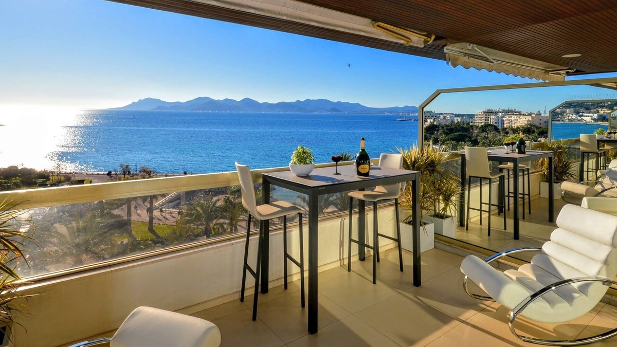 Pointe Croisette Apartment | Festival Cannes Croisette centre - Front de mer vue époustouflante - Terrasse