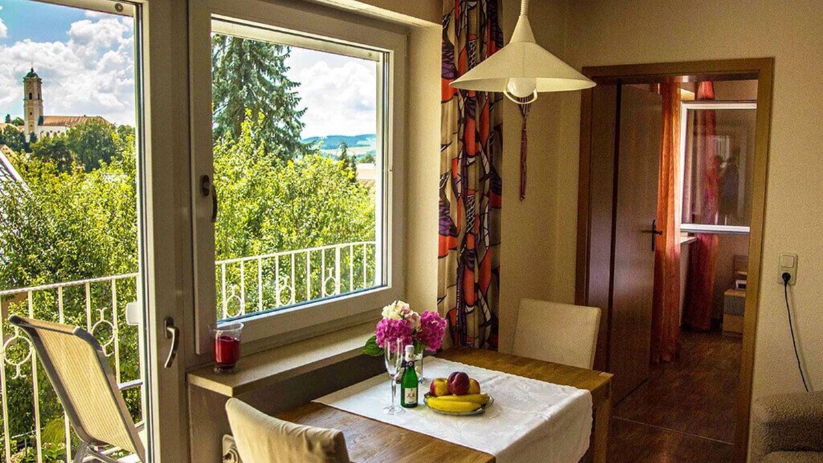 Bad Birnbach Apartment | FeWo (35qm) in zentraler Lage mit Balkon