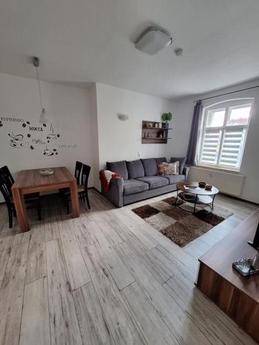 Eisenhuettenstadt Apartment | Fewo Am Marktplatz II
