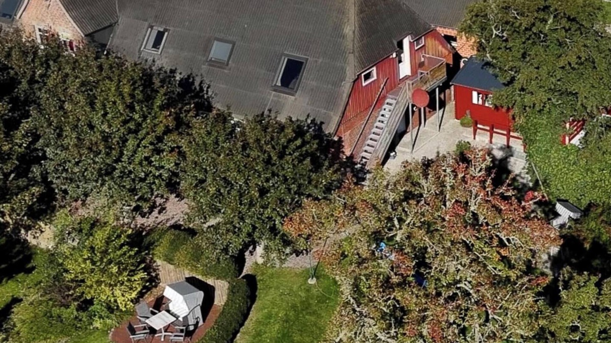 Pellworm Apartment | "Fewo Flut, Hof Harrsen, where tranquillity has its home"