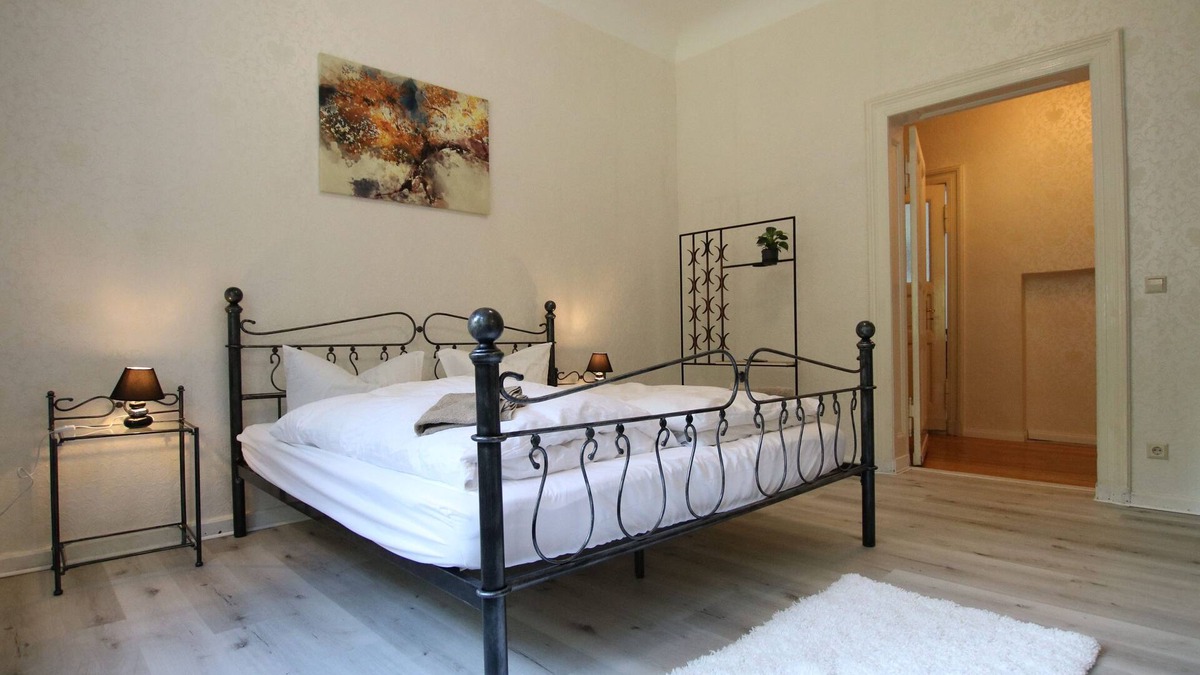 Neupetershain Nord Apartment | Fewo Gartenglück - Familyandbike