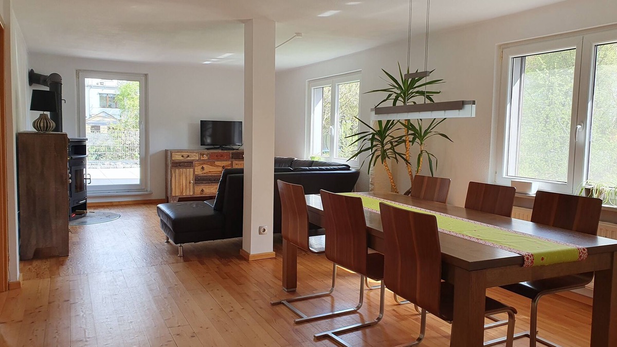 Newel Apartment | Fewo mit gr. Dachterrasse Nähe Trier, Eifel, Luxemburg und Moseltal