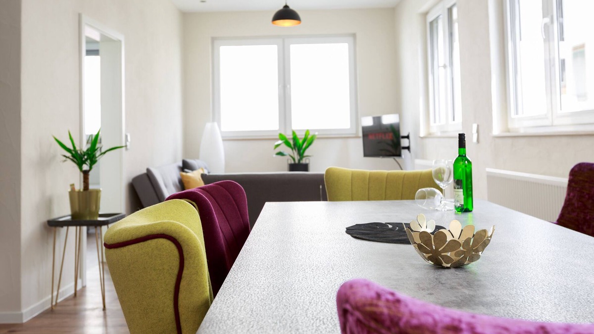 Senheim Condo | Fewo Moselnähe Dachterrasse Top Ausstattung Netflix