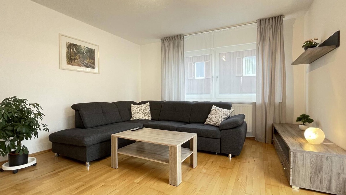 Reutlingen Apartment | Fewo Reutlingen Heinestrasse