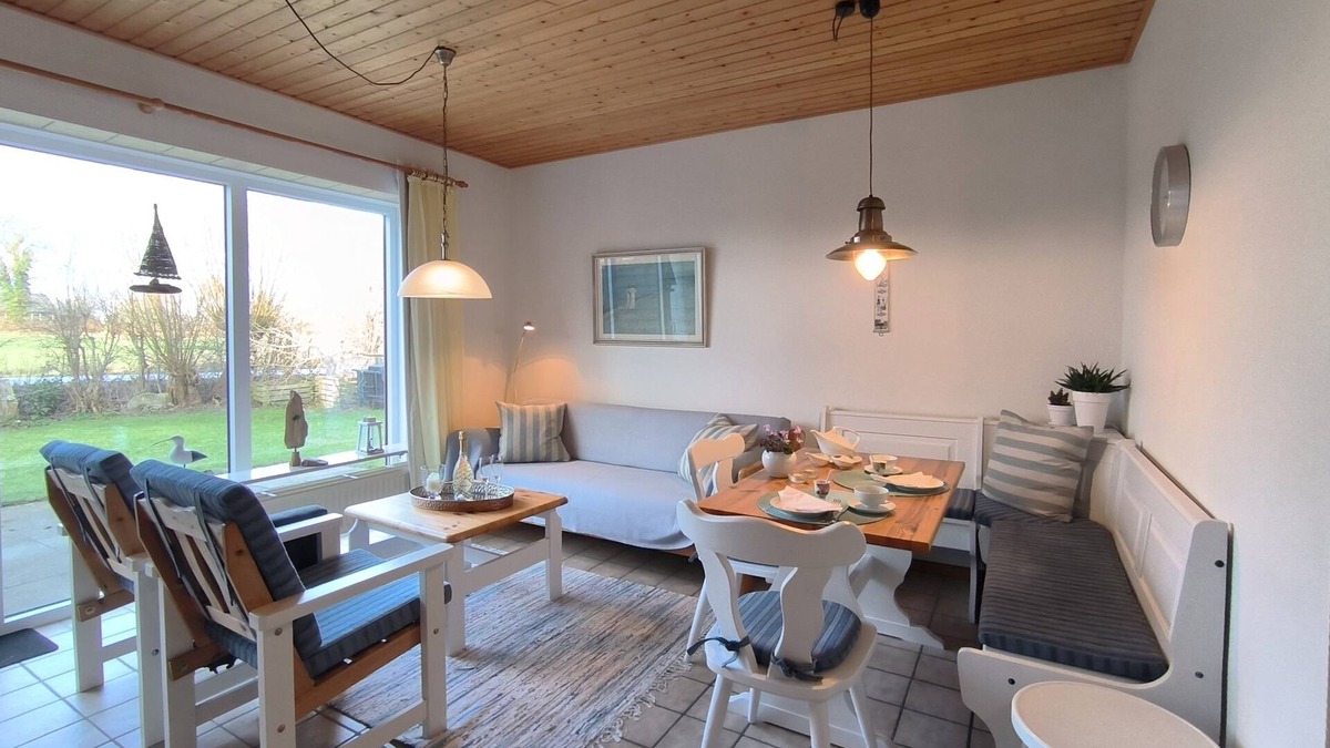 Kronsgaard Apartment | FeWo unten - Ruthenberg: cozy vacation apartments near the Baltic Sea