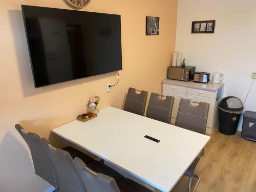 Plauen Apartment | FeWo WIEKO Plauen Leibnizstr. H3, 3.OG links