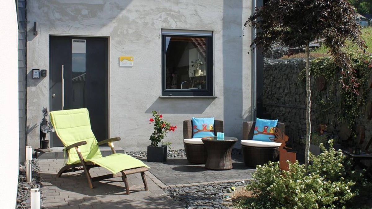 Neuhutten Apartment | FeWo "Wildkatze" - apartment/apartment, shower, toilet, 1 bedroom