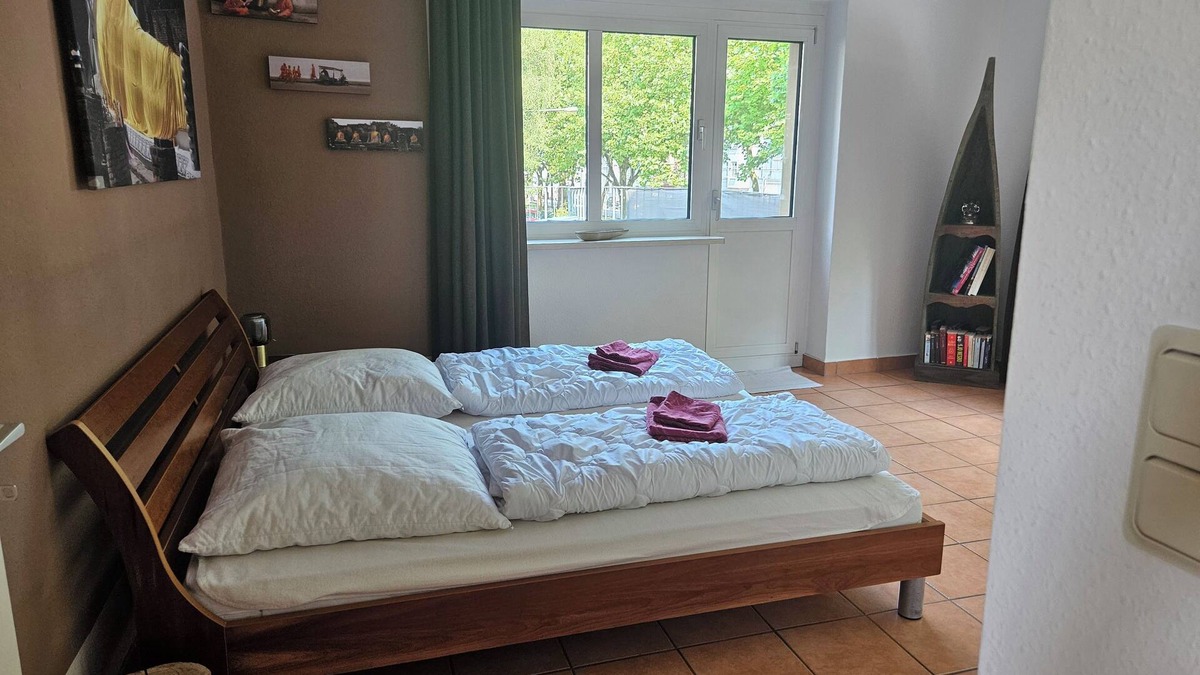 Suelz Apartment | FeWo123, Sawasdee-Cologne