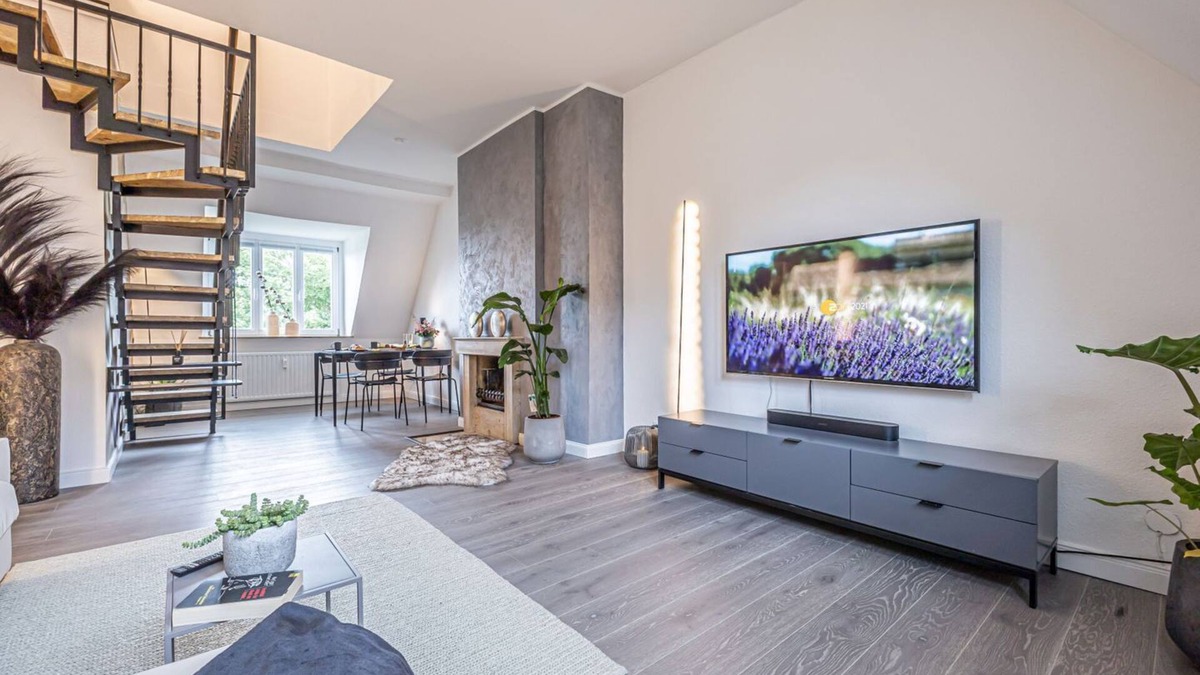 Flensburg Apartment | fewo1846 - Seagull view/elegant apartment for 3 pers. on the 4th floor with harbor view