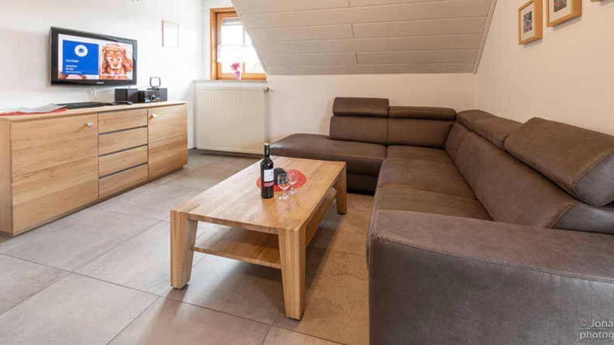 Bernheck Apartment | FeWo3 Red windflower - Ferienhaus Maul