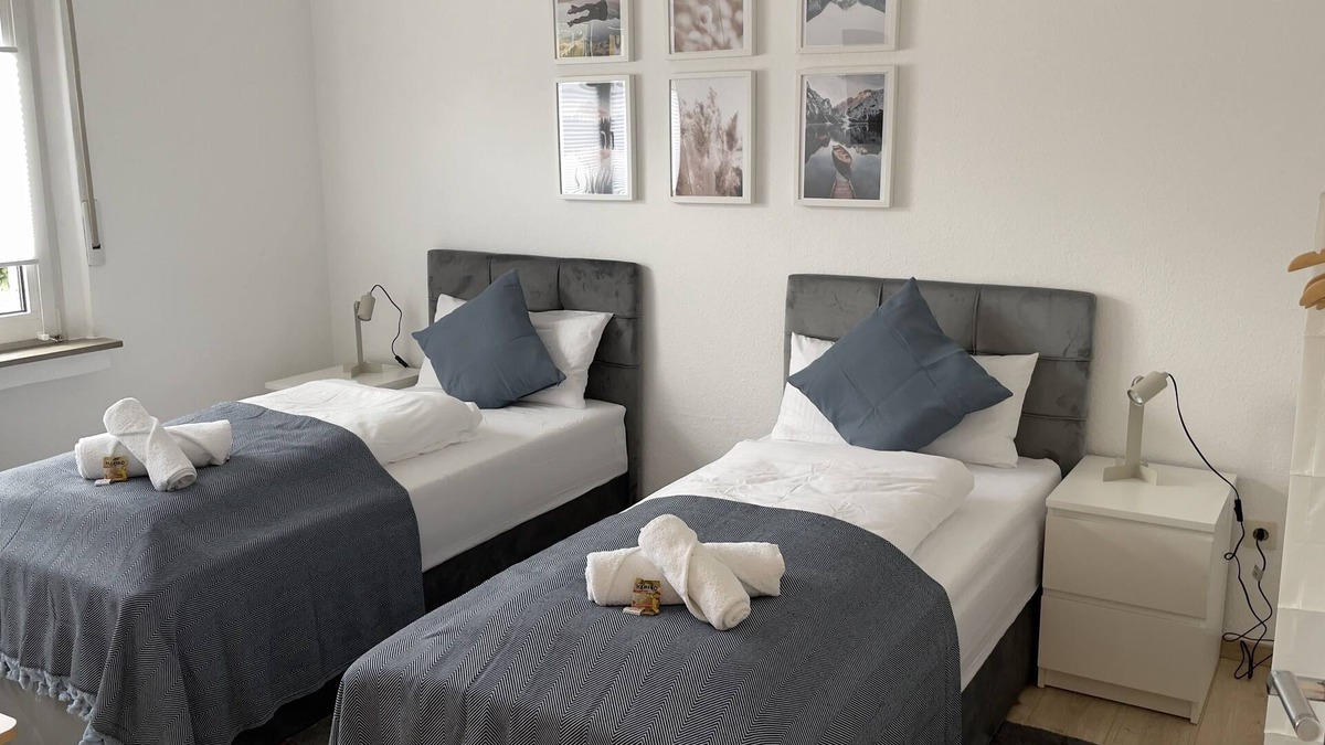 Hamm-Heessen Apartment | Fewo54 Apartment mit Garten und Terrasse Smarttv/free Wifi/free Parking/