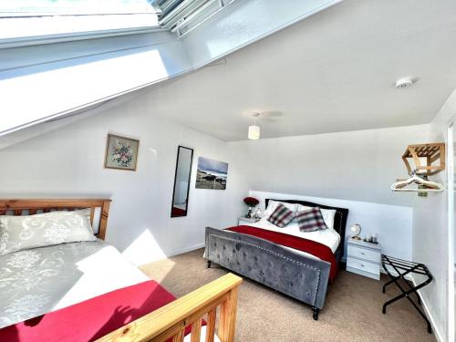Knockaird House | Fianais Cottage @ The Decca - Self Catering -Lewis