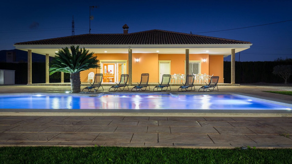 Crevillente Villa | Fidalsa Dom Perignon