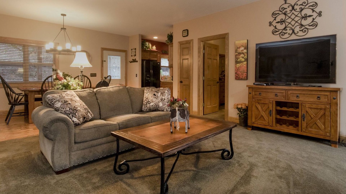 Whittier Condo | Fido Friendly Luxury Condo in Country Club setting With Amenities
