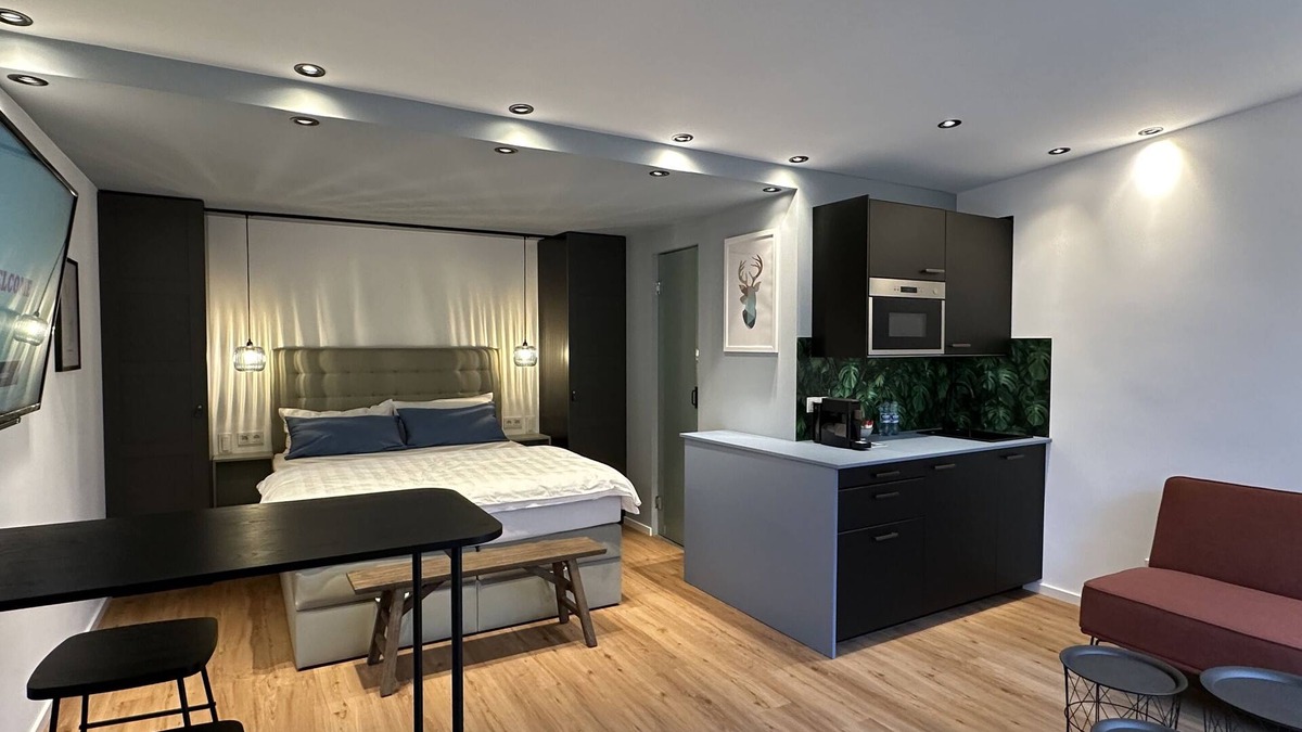 Nuertingen Hotel | FIDSCHIS Apartment + Hotel