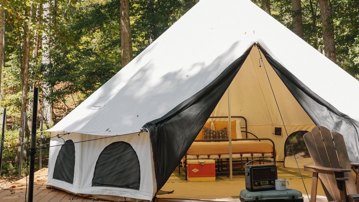 Travelers Rest Cabin | Field Trip Unit 9 Small Bell Tent