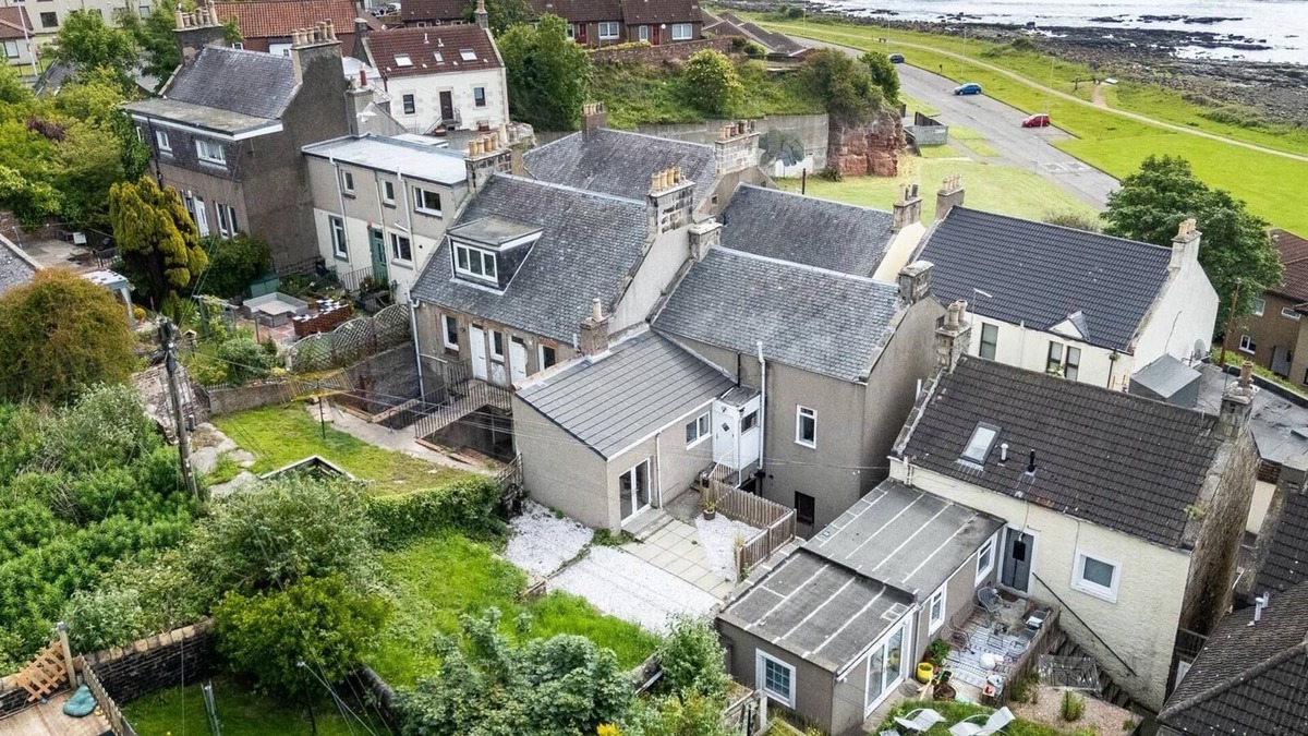 Buckhaven House | Fife coastal corner