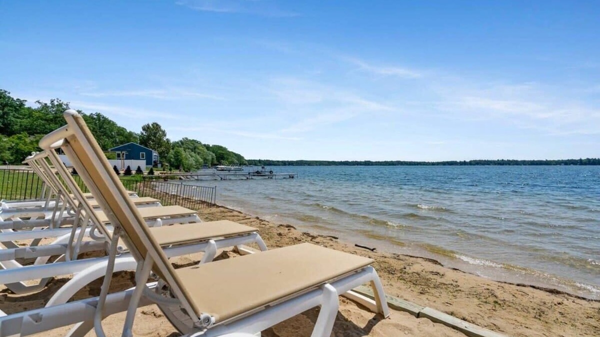 Mayfield Apartment | Fife Lake condo with fire pit and lake views