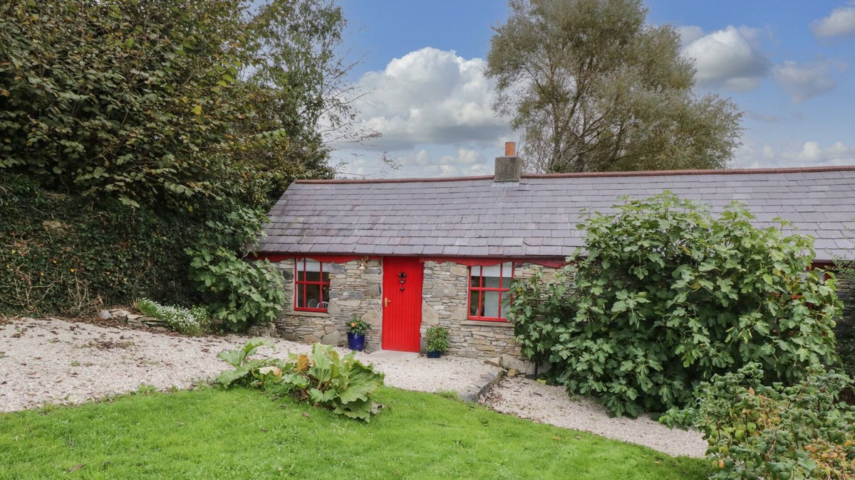 Dunfanaghy Cottage | FIG COTTAGE, family friendly, with open fire in Dunfanaghy