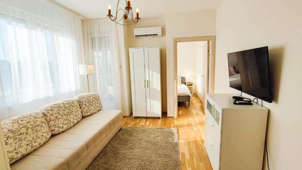 Novi Sad Apartment | FilinHome Papa 6