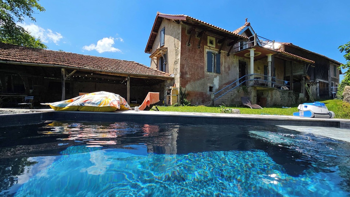 Izaut-de-l'Hotel House | Fill up with nature . in the Pyrenees!