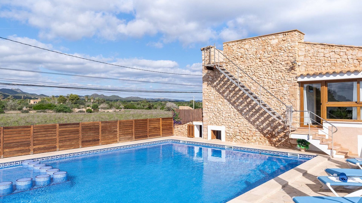 Felanitx Villa | Finca "Can Jeroni" with Private Terraces, Private Pool & Wi-Fi